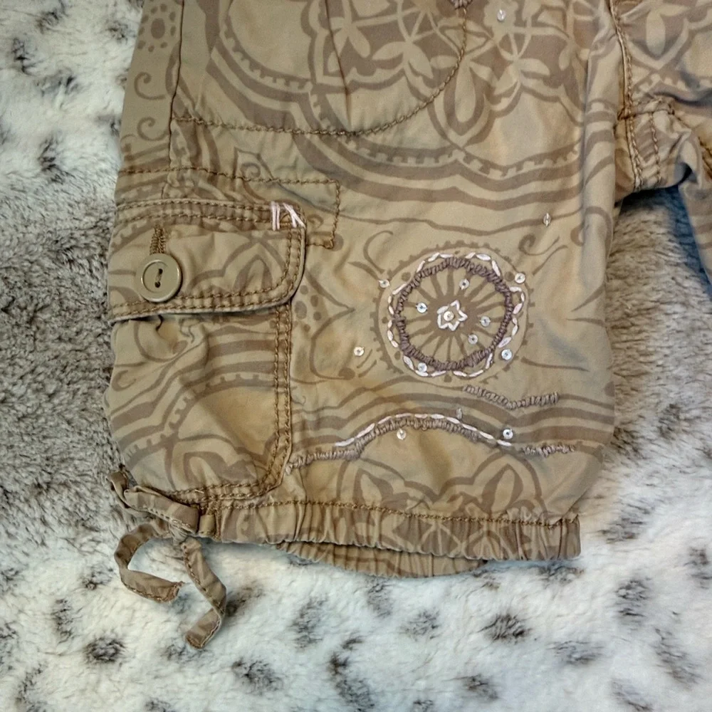 Gap Kids cream tan boho embroidered shorts girls 5T neutral girlhoodcore summer